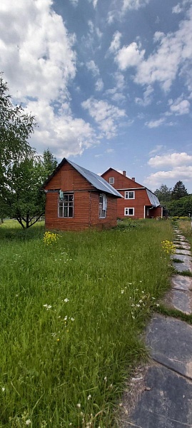 Продаётся недостроенный деревянный комбинированный дом на земельном участке 7,5 Га, посёлок Золотуха, Кольчугинский район, Владимирская область, 165 км от МКАД по Ярославскому шоссе или по Щелковскому шоссе.