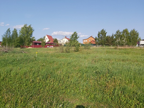 Продается земельный участок 9 соток в деревне Красная Роща, Александровский район, Владимирская область, 100 км от МКАД по Ярославскому шоссе или 115 км от МКАД по Щелковскому шоссе.